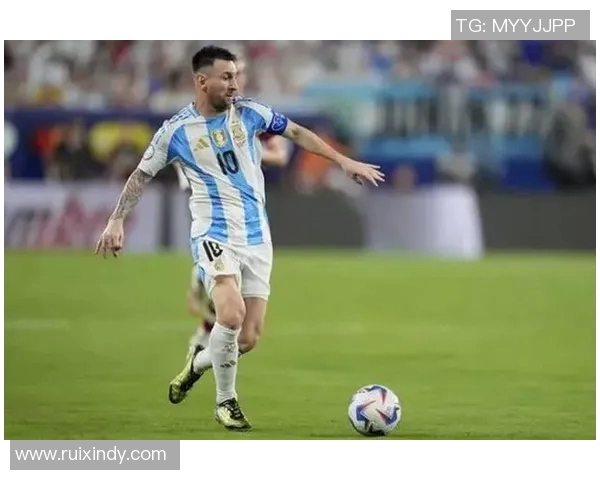 足球明星进球后的欢庆动作解析与背后故事分享 足球明星进球后的欢庆动作解析与背后故事分享